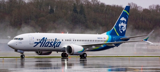 737 MAX 8